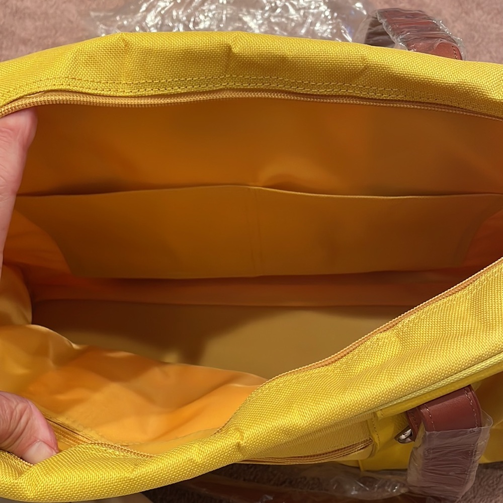 Yellow Duffle STRAIGHT DOWN brand zipper closer carryall bag gym work carryon - Picture 7 of 9